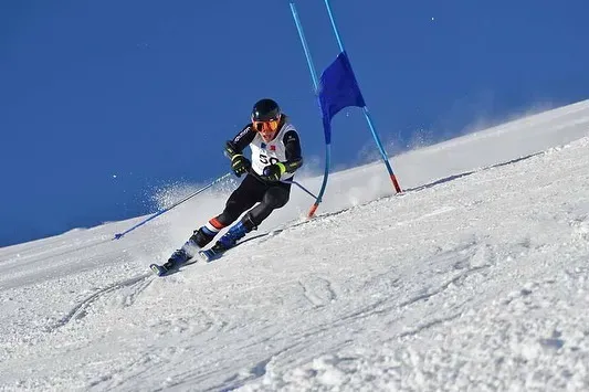 Coaching de ski privé et perfectionnement technique avec Elie Garcin